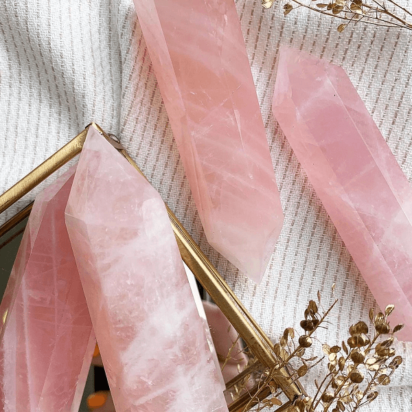 кристаллы розового кварца